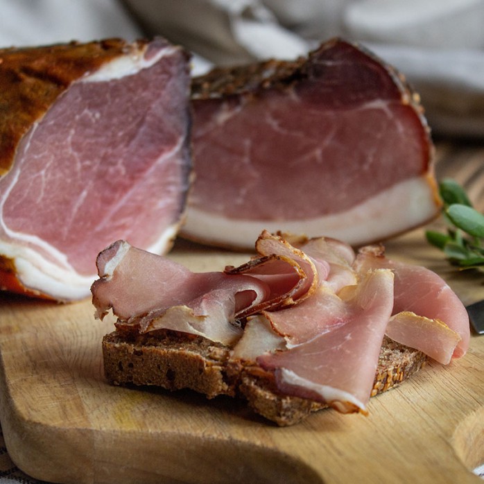 schloegel-geselcht-aufgeschnitten